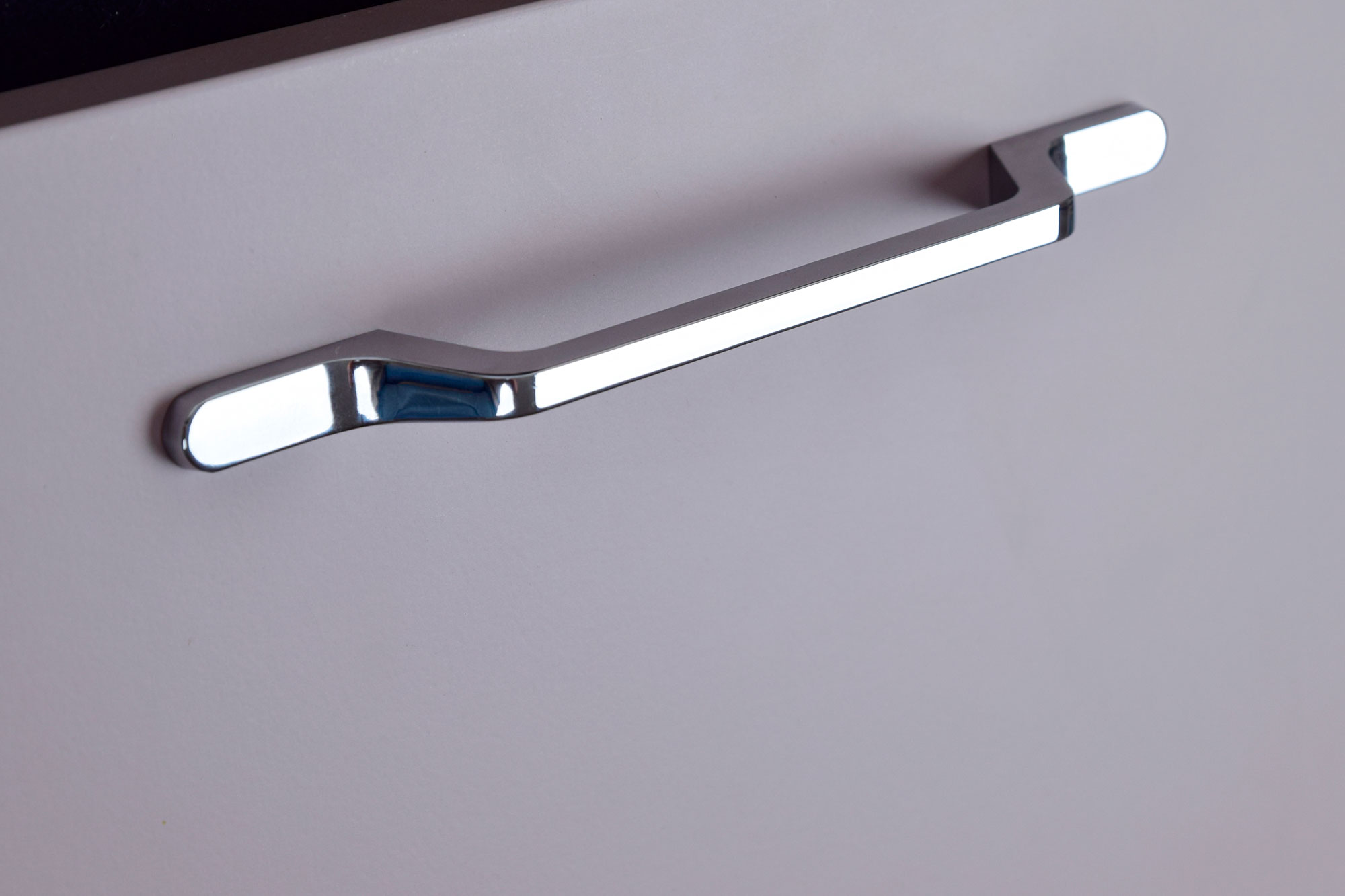 Ручки мебельные Ручка мебельная 200 м.ц.128мм замак хром RS200Z.128CP