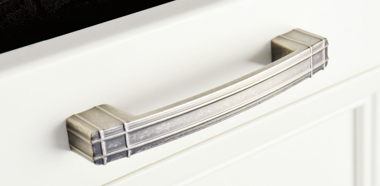 Ручки мебельные Ручка мебельная JET 195 м.ц 128мм замак ант.серебро RQ195Z.128SA99