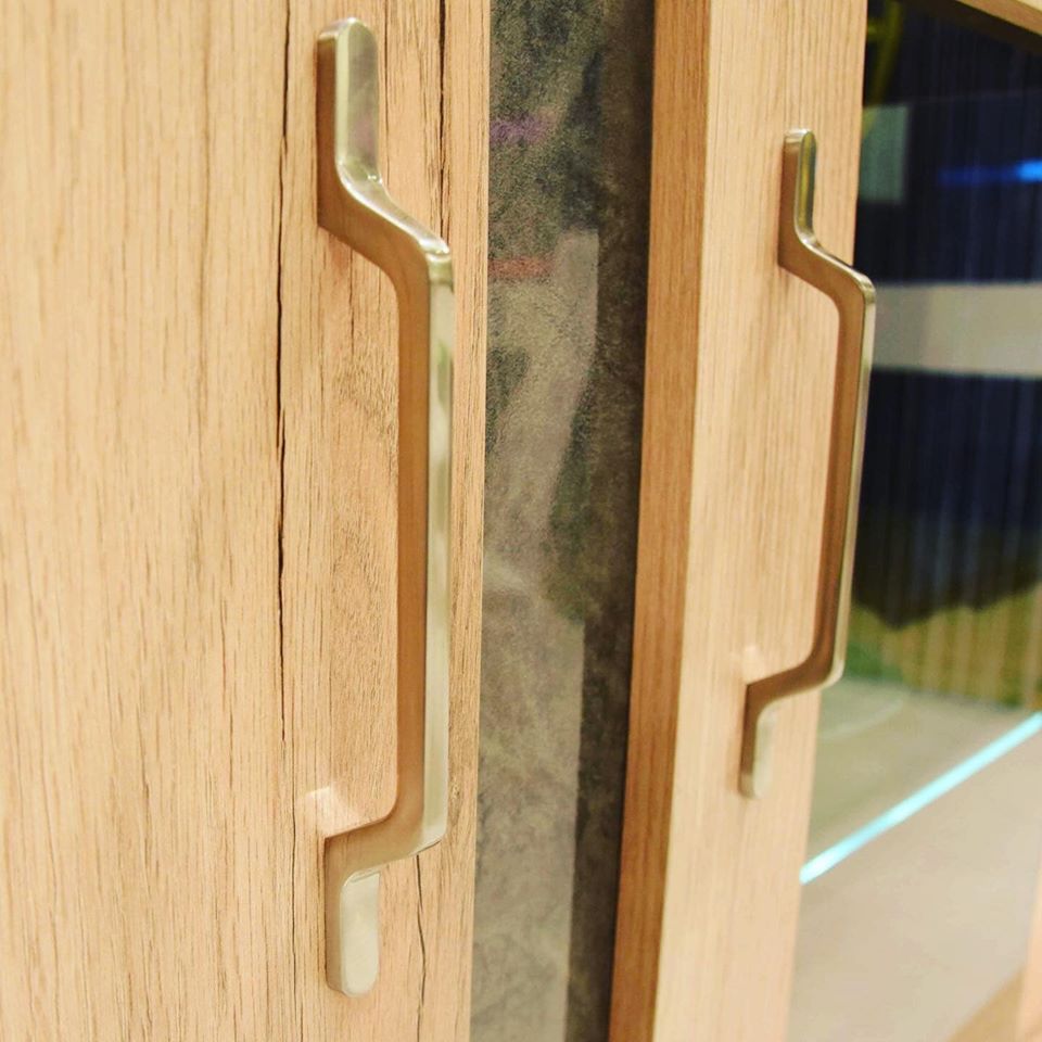 Ручки мебельные Ручка мебельная 200 м.ц.128мм замак нерж. сталь RS200Z.128SS