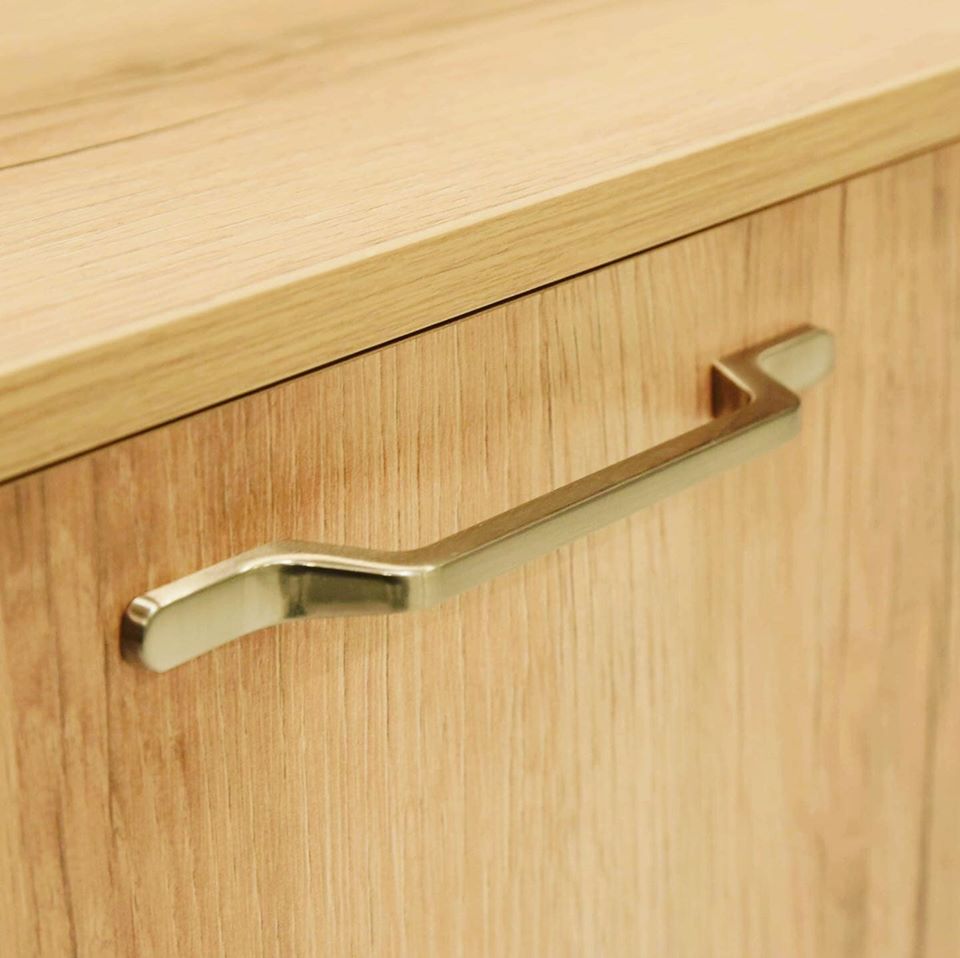 Ручки мебельные Ручка мебельная 200 м.ц.128мм замак нерж. сталь RS200Z.128SS