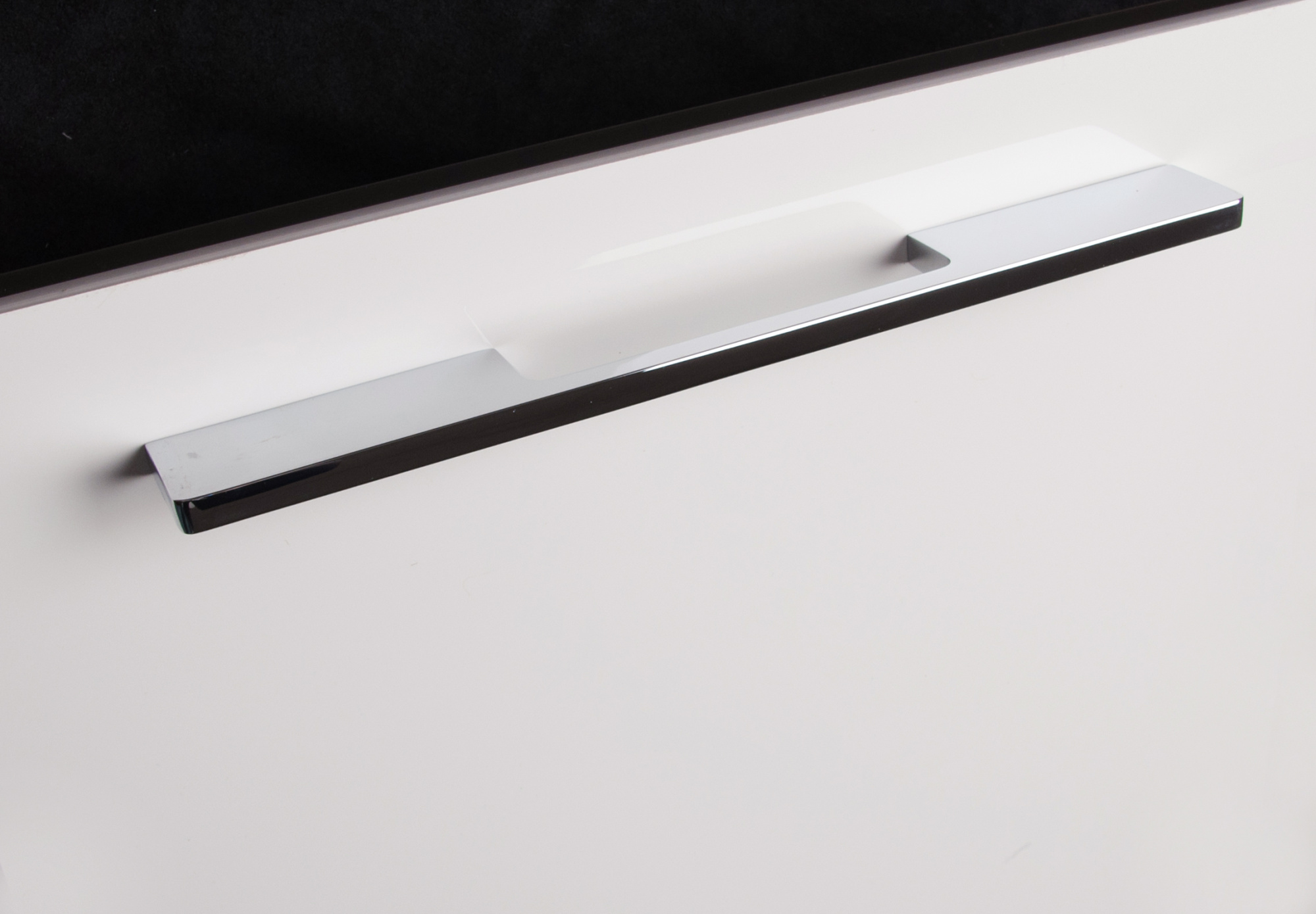 Ручки мебельные Мебельная ручка 1429(ex.3346),м.ц.160,L=250 цвет 1А хром 1429(ex3346)L.250 i160 1A