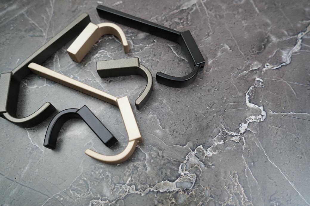 Крючки Крючок мебельный 235 однорожковый золото (орео) C235Z.001OG