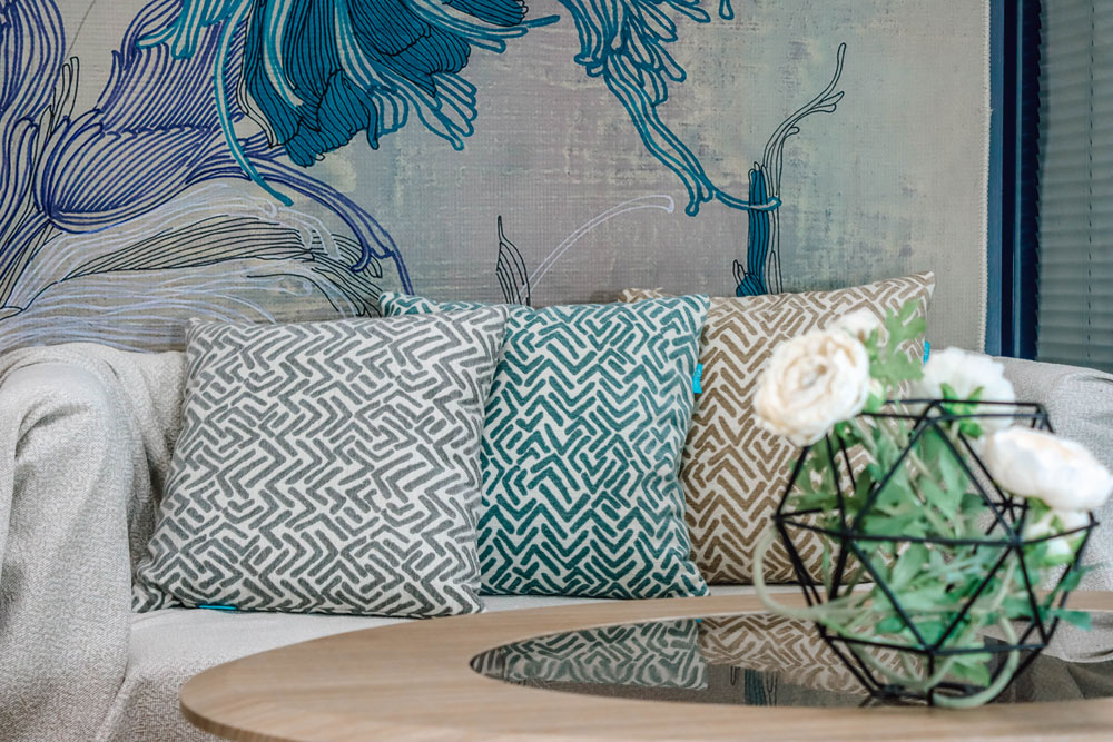 Декоративные подушки Подушка 45х45 VIOLA zig-zag mint Аметист